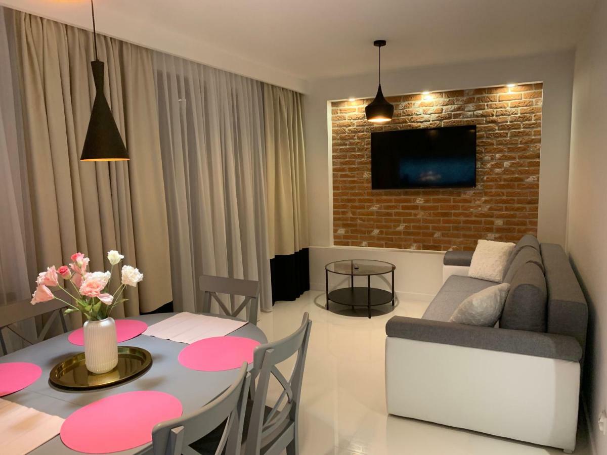 Appartamento Apartament Zacisze Rose Gold Malbork Esterno foto