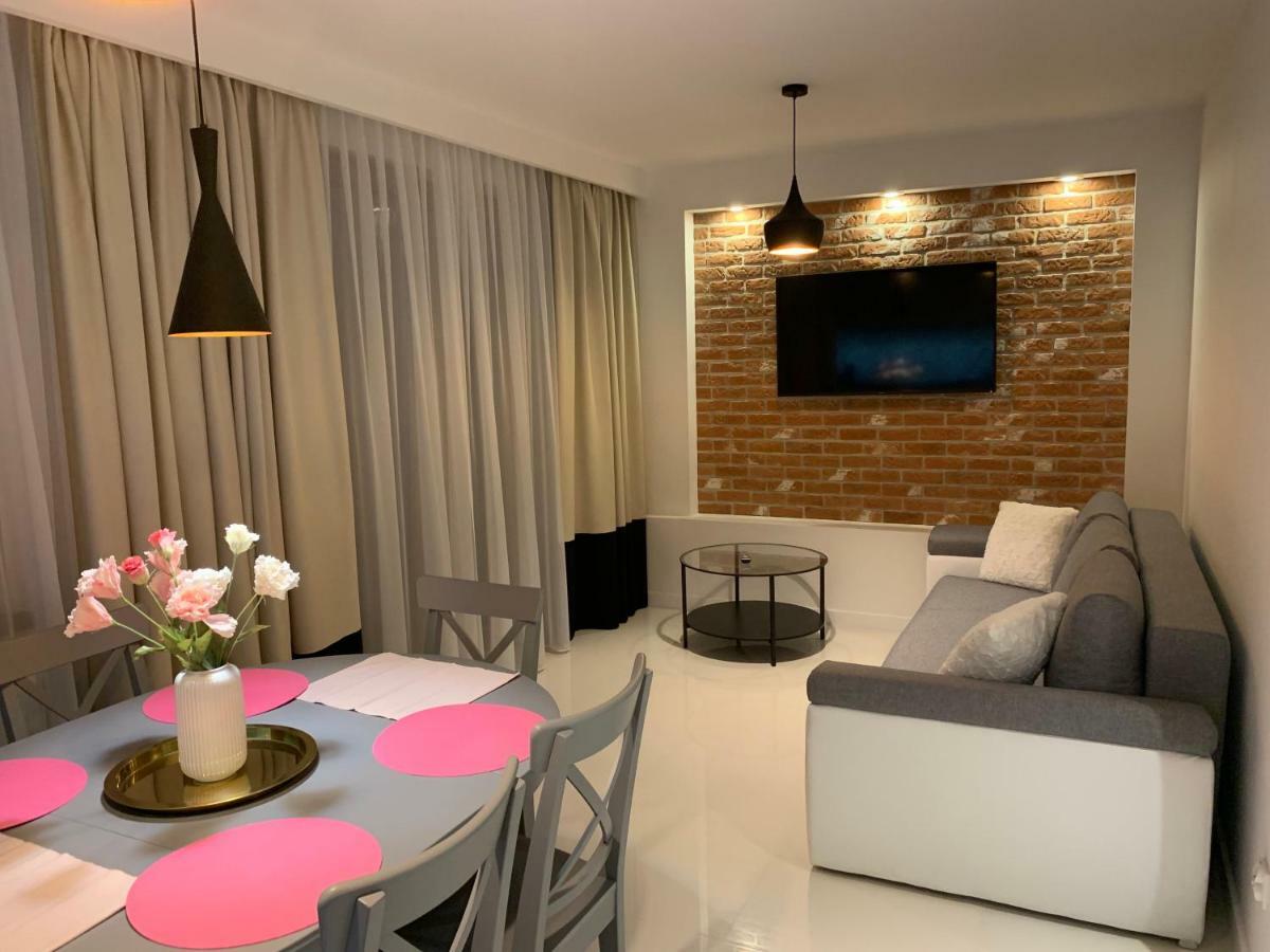 Apartament Zacisze Rose Gold Malbork Esterno foto